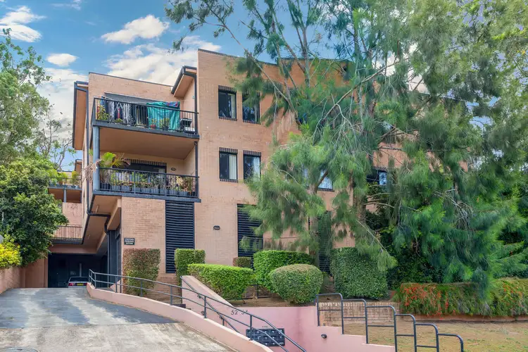 13/52-54 Holden Street