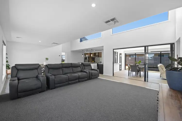 Fifth view of Homely house listing, 38 Mullingar Drive, Alfredton VIC 3350