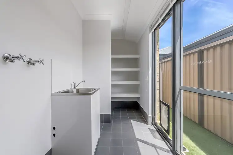 Sixth view of Homely house listing, 21 Babiana Link, Piara Waters WA 6112