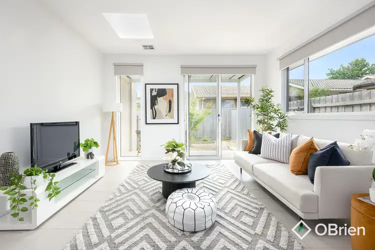 Main view of Homely unit listing, 2/17 Foot Street, Frankston VIC 3199