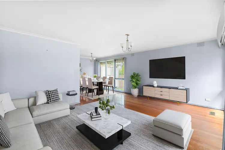 Fifth view of Homely house listing, 4 Beverley Place, Keysborough VIC 3173