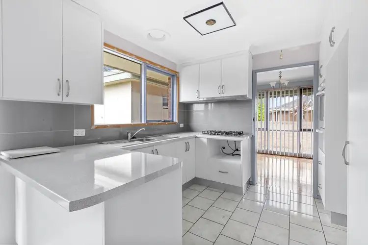 Sixth view of Homely house listing, 4 Beverley Place, Keysborough VIC 3173