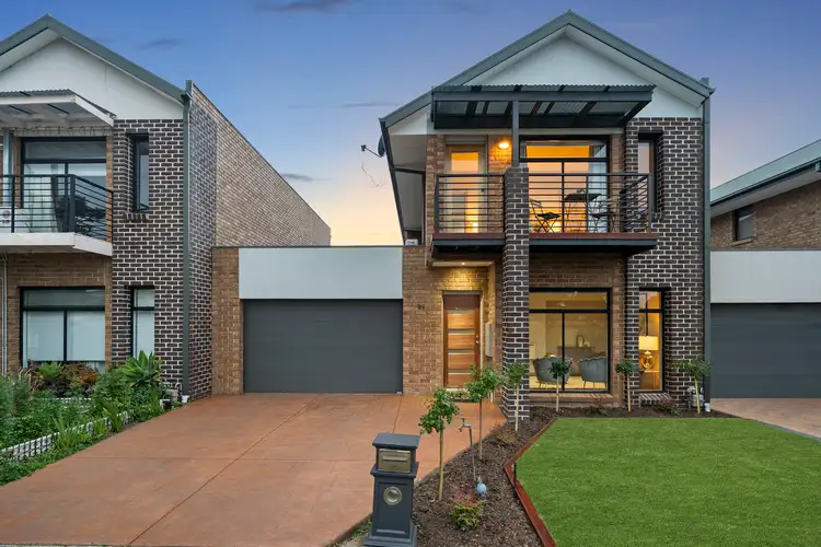 86 Jindabyne Avenue, Taylors Hill VIC 3037