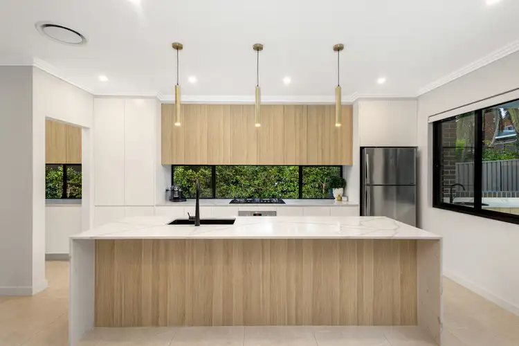137 Caroline Chisholm Drive, Winston Hills NSW 2153