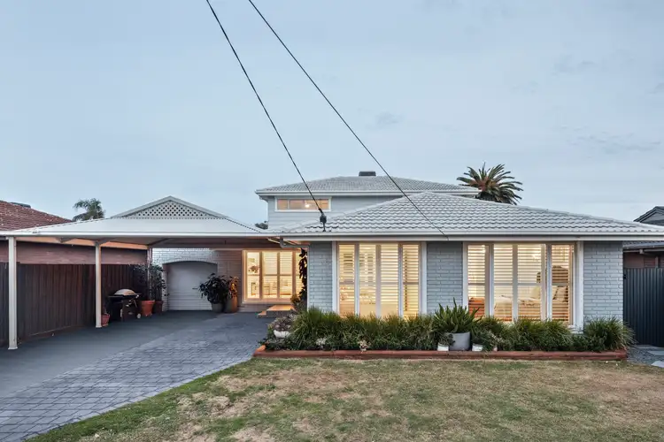 8 Blackburn Drive, Cheltenham VIC 3192