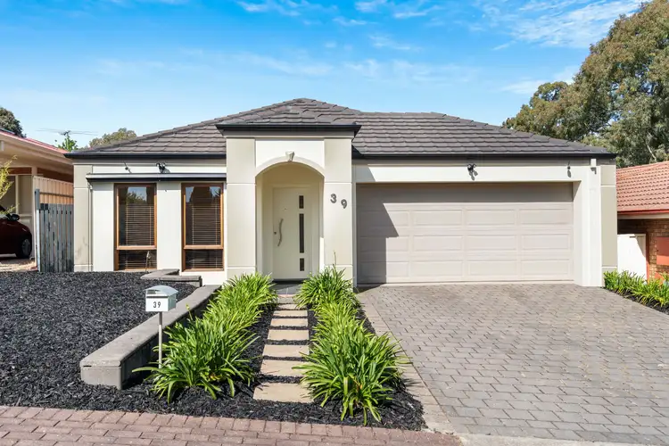 39 New York Road, Aberfoyle Park SA 5159