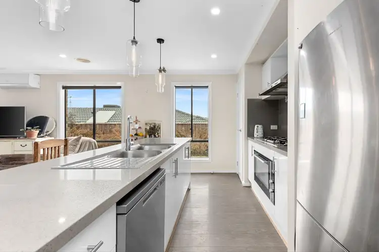Second view of Homely house listing, 24 Beckview Crescent, Sunbury VIC 3429