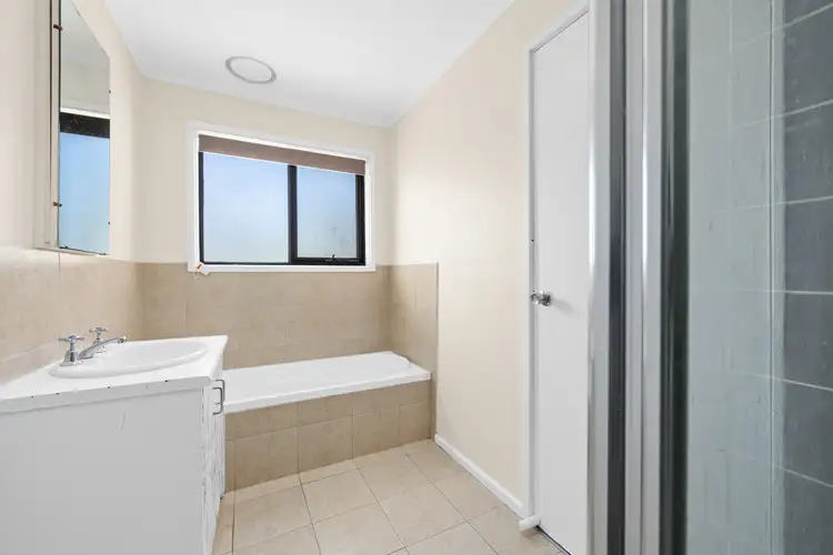 Fifth view of Homely house listing, 27 Gathercole Drive, Traralgon VIC 3844