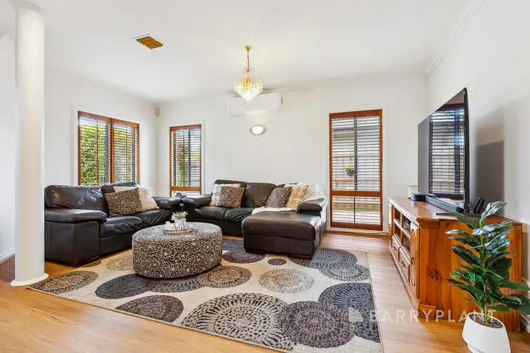 Second view of Homely house listing, 8 Dunoon Street, Mulgrave VIC 3170