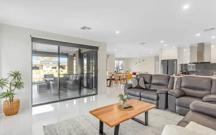 37 Central Drive