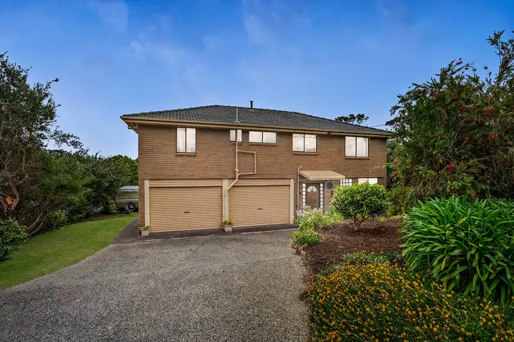 Second view of Homely house listing, 6 Henry Court, Mccrae VIC 3938