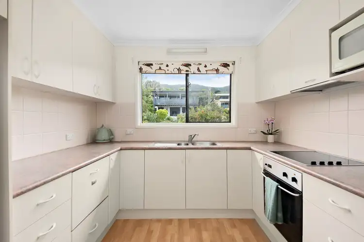Third view of Homely house listing, 6 Henry Court, Mccrae VIC 3938