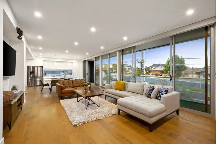 14/85 Bulla Road