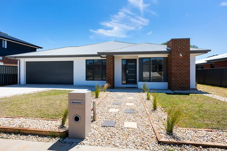 7 Cherry Avenue, Campbells Creek VIC 3451