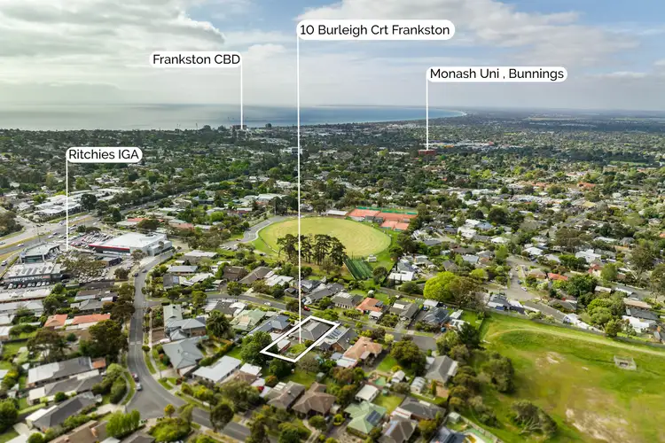 Third view of Homely house listing, 10 Burleigh Court, Frankston VIC 3199