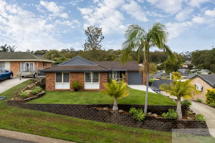 27 Columbia Close, Woodrising NSW 2284