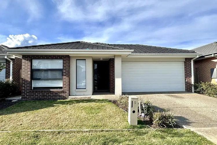 Main view of Homely house listing, 5 Tundra Esplanade, Werribee VIC 3030