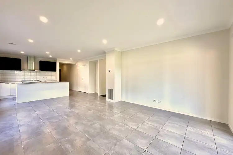 Third view of Homely house listing, 5 Tundra Esplanade, Werribee VIC 3030
