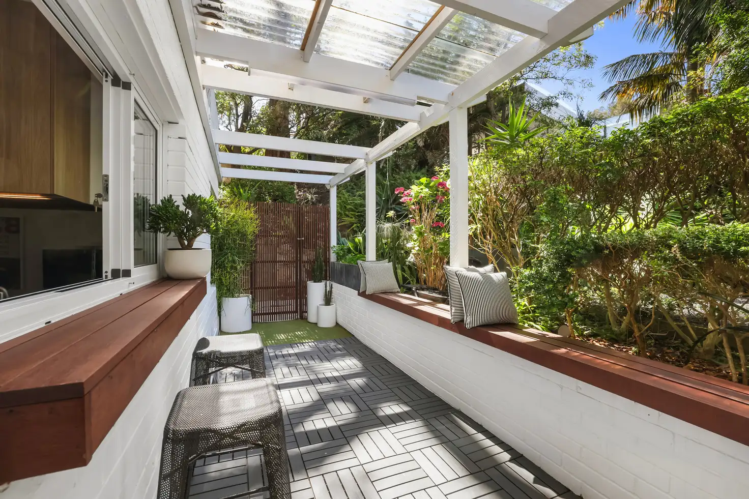 Main view of Homely apartment listing, 1/4 Munro Street, Mcmahons Point NSW 2060