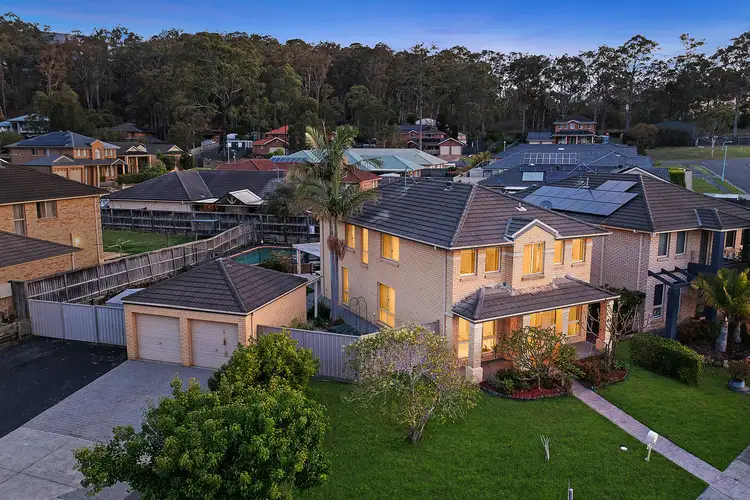 15 Manchurian Way, Wadalba NSW 2259