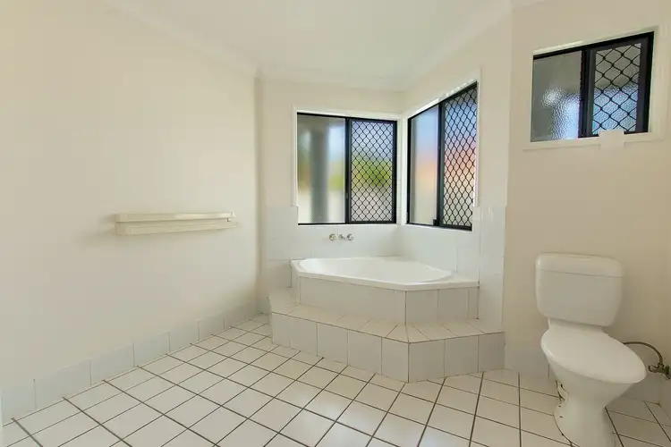 Fifth view of Homely house listing, 11 Rialto Close, Kirwan QLD 4817