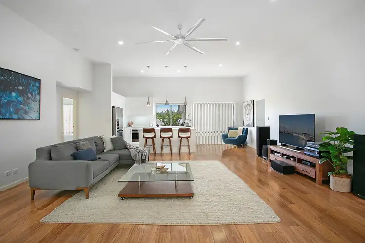 9 Yearnin Street, Gwandalan NSW 2259