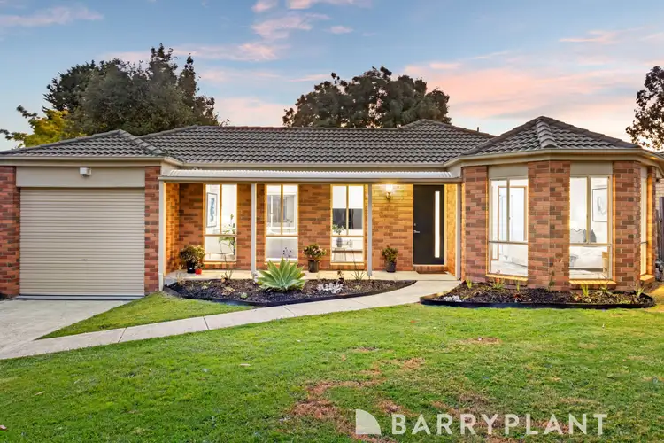 8 Westminster Drive, Rowville VIC 3178