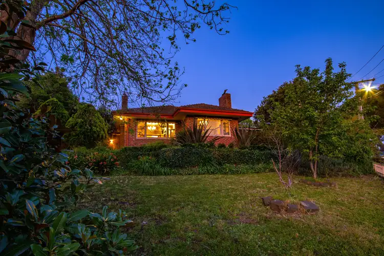 2 Somerset Crescent, Croydon VIC 3136