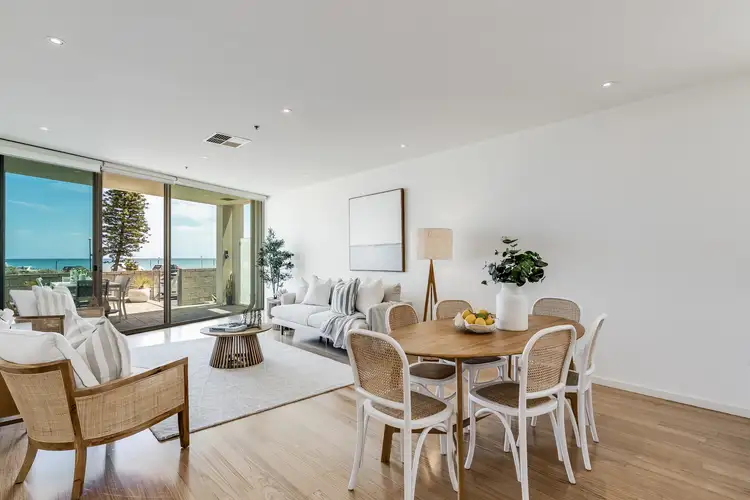 1/1 North Esplanade, Glenelg North SA 5045