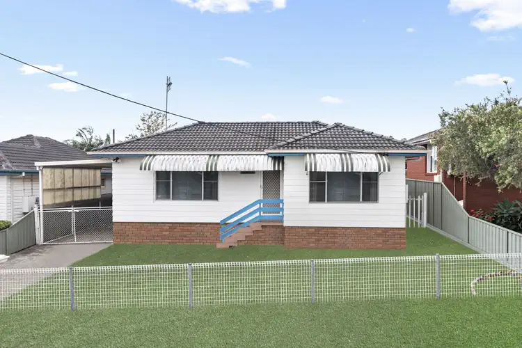 42 Cunningham Road, Killarney Vale NSW 2261