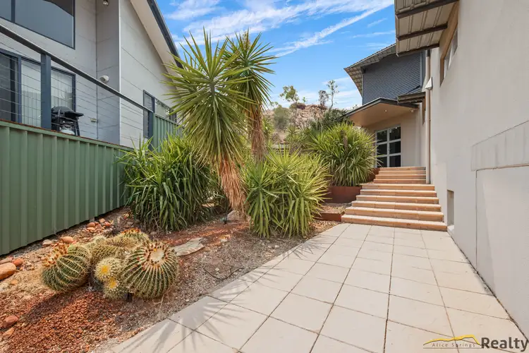 6 Armstrong Court, Araluen NT 870
