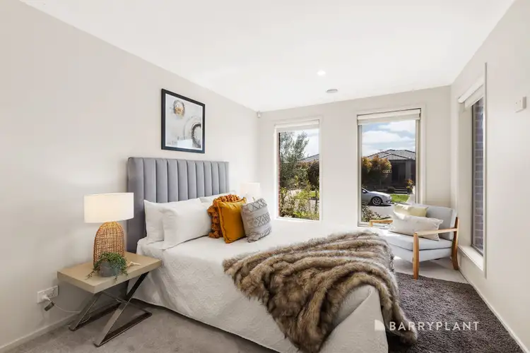 Fifth view of Homely house listing, 10 Pisa Way, Mernda VIC 3754