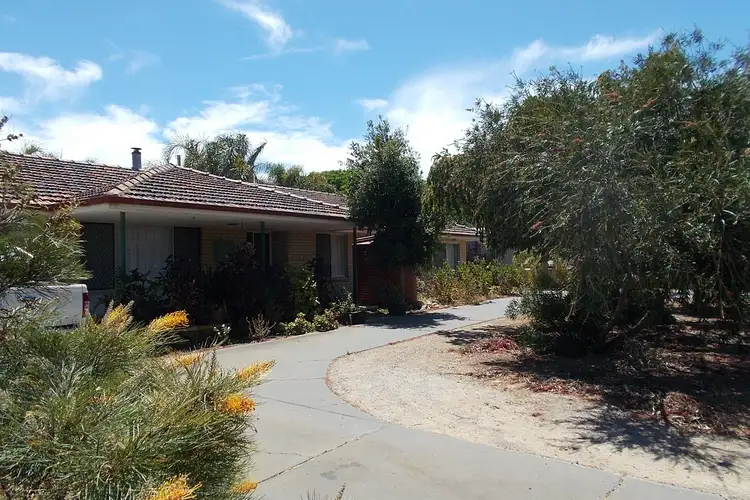 33 Stephen Road, Waggrakine WA 6530