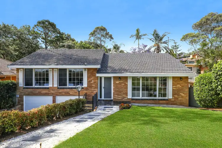 4 McAndrew Crescent, Mangerton NSW 2500