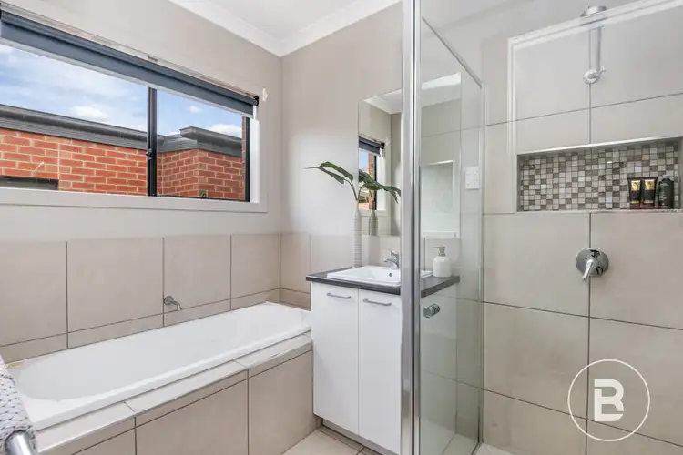 Fifth view of Homely house listing, 1 Yarra Court, Eaglehawk VIC 3556