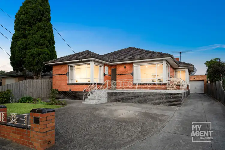 25 Leighton Crescent, Fawkner VIC 3060