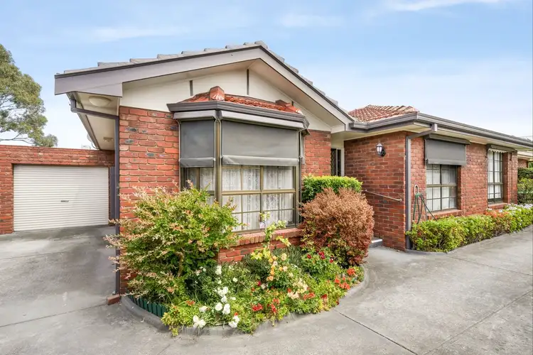 2/28 Gilbertson Street, Essendon VIC 3040