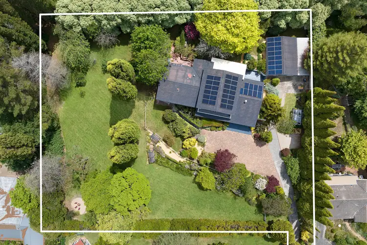 52 Oxley Drive, Bowral NSW 2576