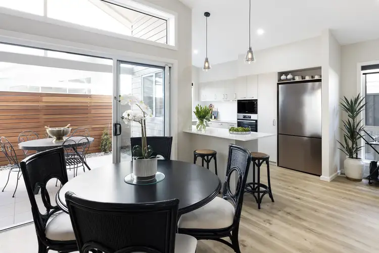 Beechworth/65 Eleanor Drive, Lucas VIC 3350