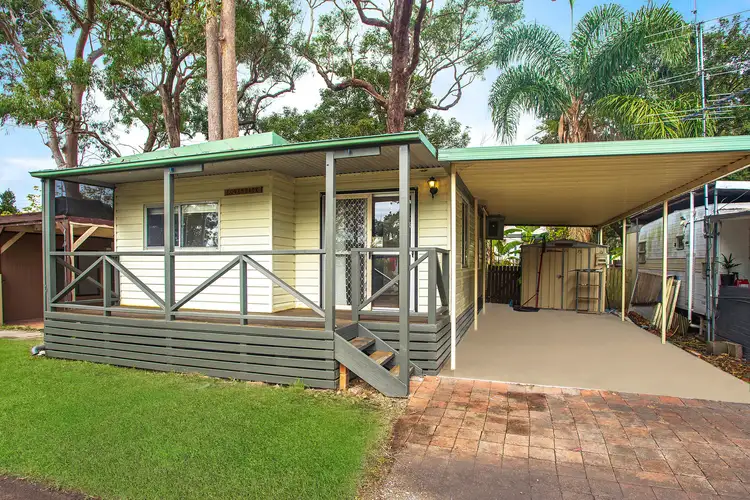 9/28 Monterey Avenue, Mannering Park NSW 2259