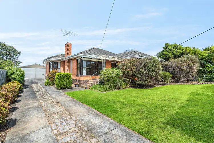 5 Olwen Avenue, Belmont VIC 3216