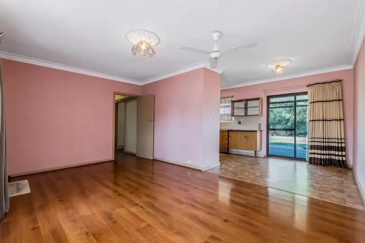 Seventh view of Homely house listing, 29 Banksia Road, Camillo WA 6111