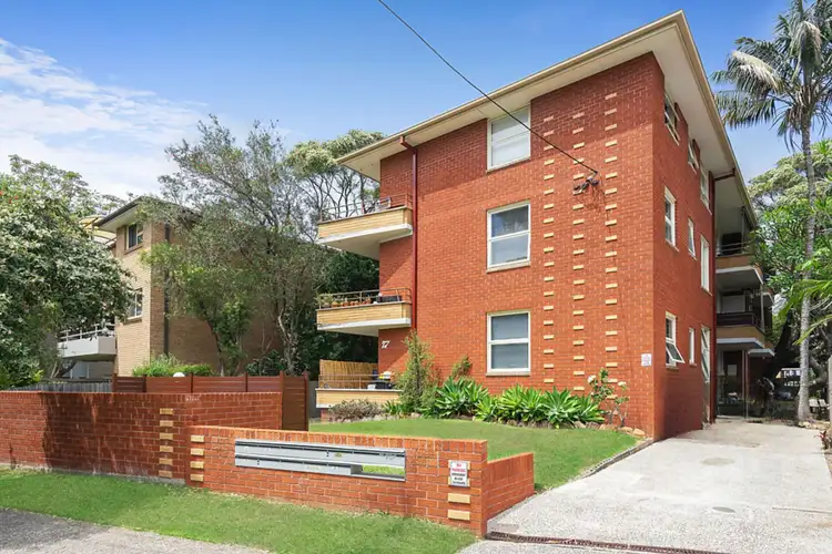 Fifth view of Homely apartment listing, 3/27 Hawkesbury Avenue, Dee Why NSW 2099