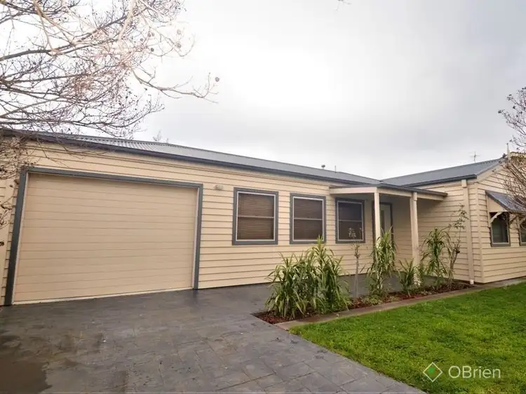 141A Swan Street