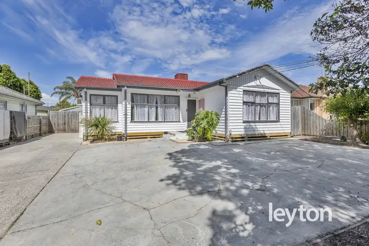 6 Waratah Drive, Dandenong North VIC 3175