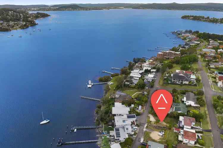 16 Wharf Street, East Gosford NSW 2250