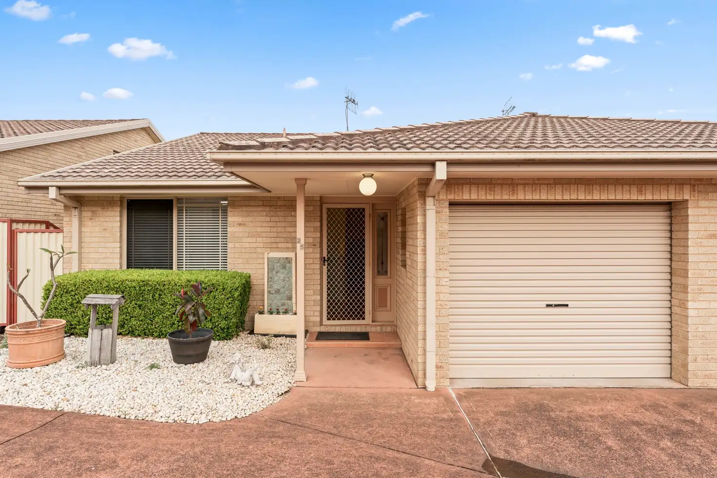 Main view of Homely unit listing, 25/2-10 Ruby Street, Gorokan NSW 2263