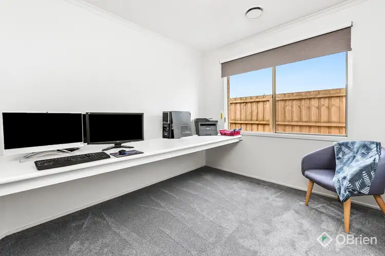 Fifth view of Homely house listing, 2 Somerville Crescent, Somerville VIC 3912