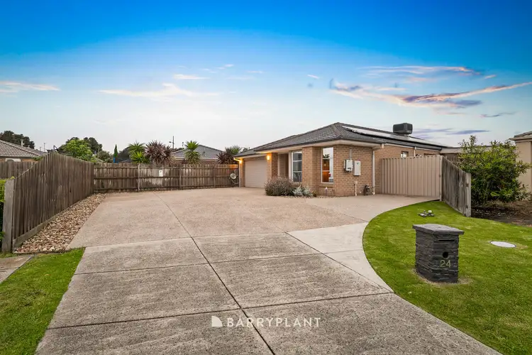 24 Raven Court, Pakenham VIC 3810