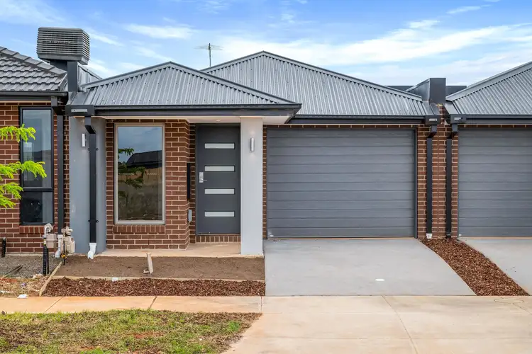 38 Huntingfield Street, Thornhill Park VIC 3335